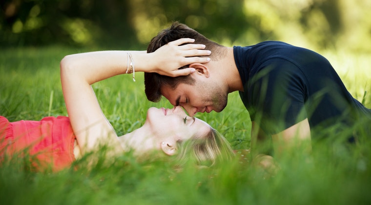 12 Things Men Pay Attention To But You Don’t